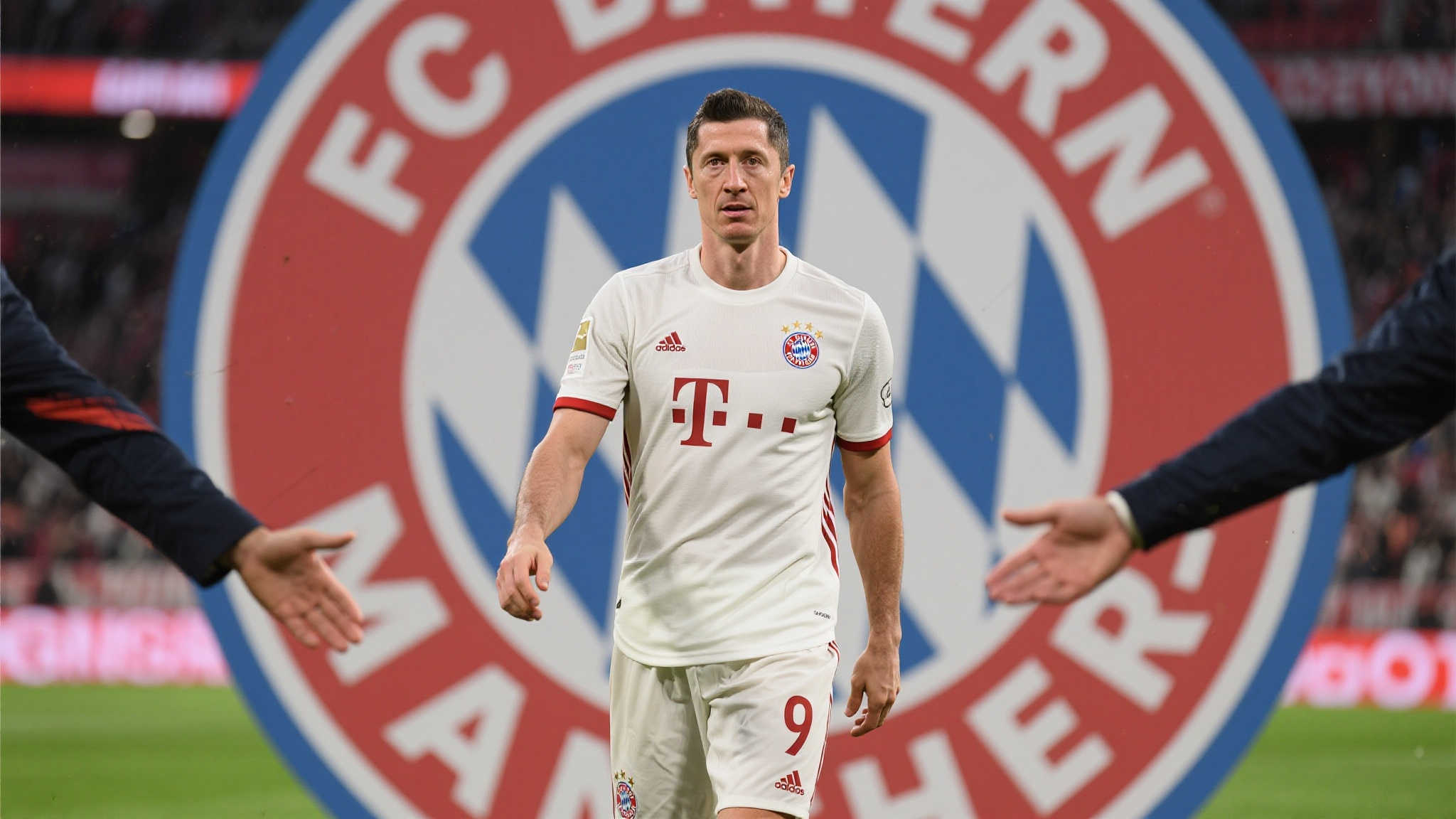 拜仁引援紧张情绪显现：埃贝尔突离美国